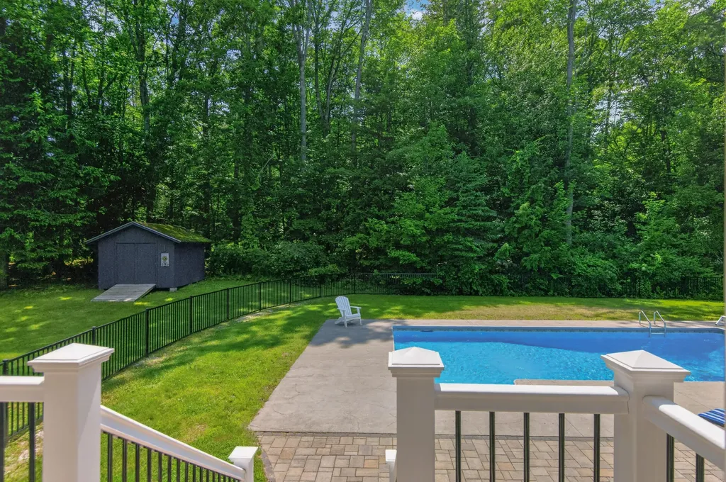 91 Bowdoin Street Yarmouth ME 04096