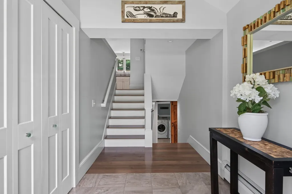 91 Bowdoin Street Yarmouth ME 04096