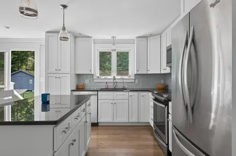 91 Bowdoin Street Yarmouth ME 04096