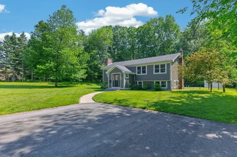 91 Bowdoin Street Yarmouth ME 04096