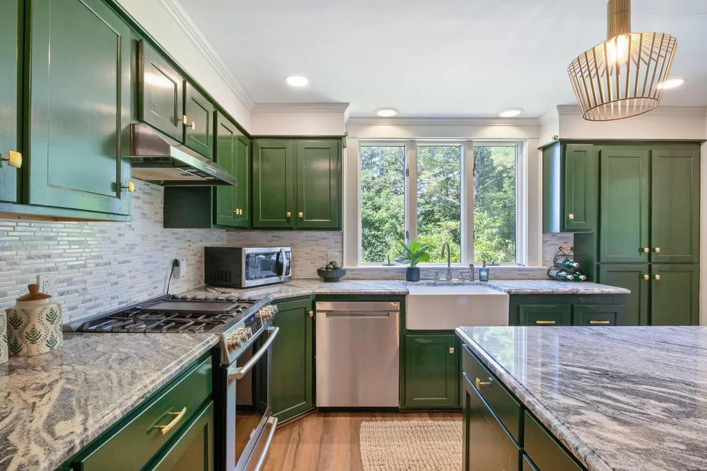 430 E Main Street Yarmouth ME 04096