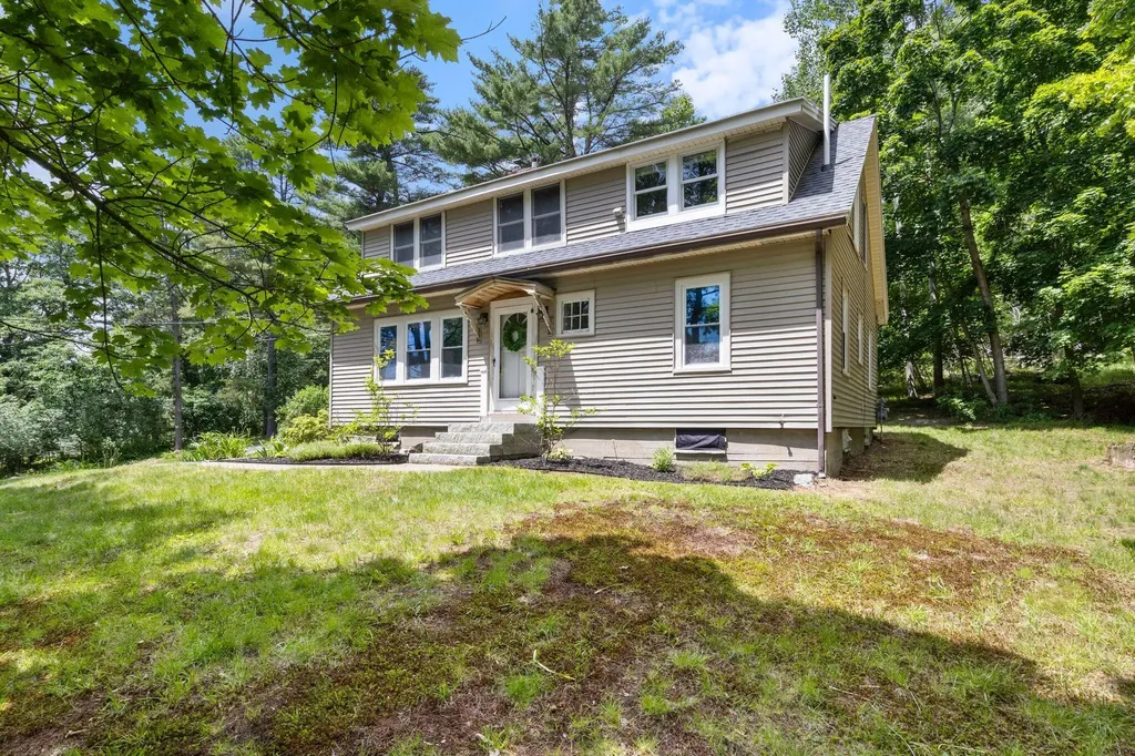 430 E Main Street Yarmouth ME 04096