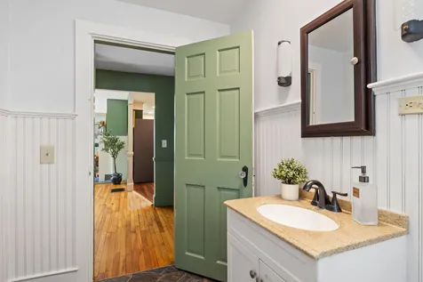 430 E Main Street Yarmouth ME 04096