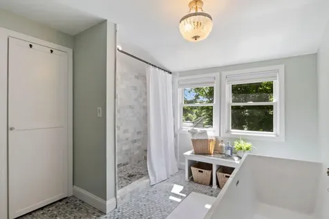 430 E Main Street Yarmouth ME 04096