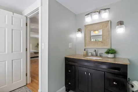 430 E Main Street Yarmouth ME 04096