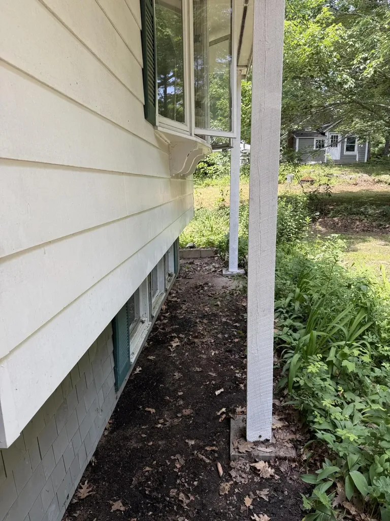 156 Alpine Street Paris ME 04281