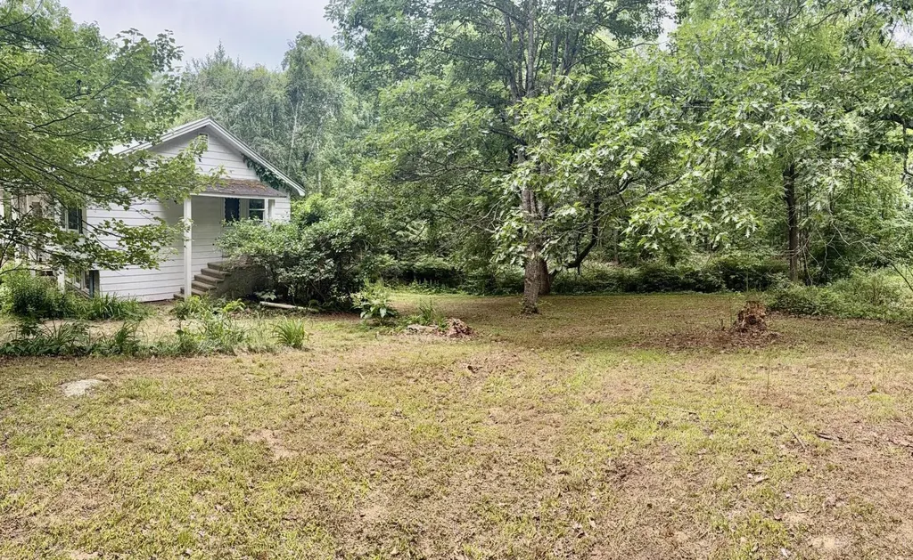 156 Alpine Street Paris ME 04281
