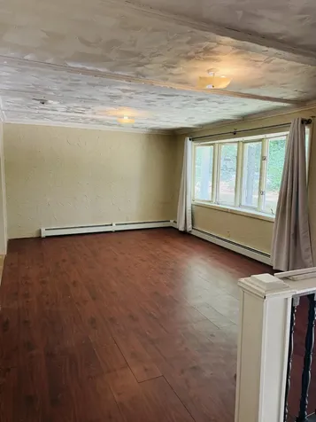 156 Alpine Street Paris ME 04281