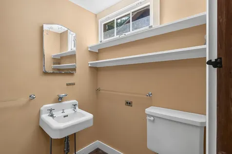 101 Willow Way Wells ME 04090