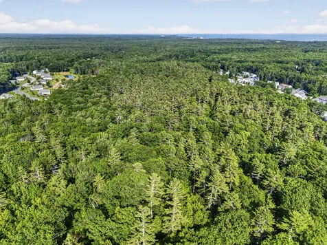 101 Willow Way Wells ME 04090