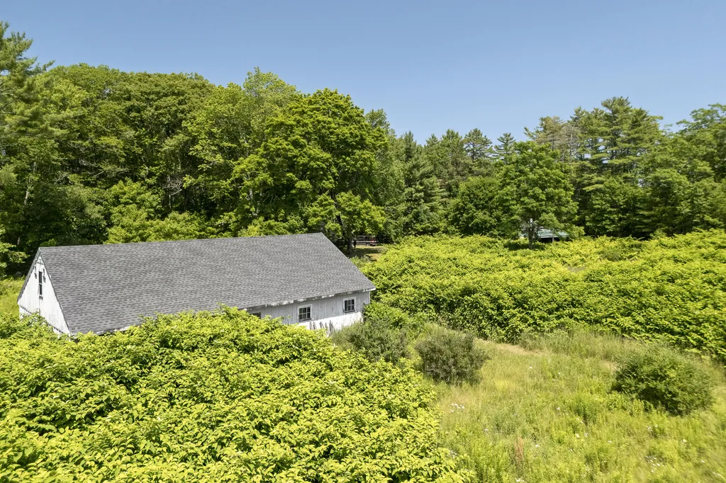14 Ash Swamp Road Scarborough ME 04074