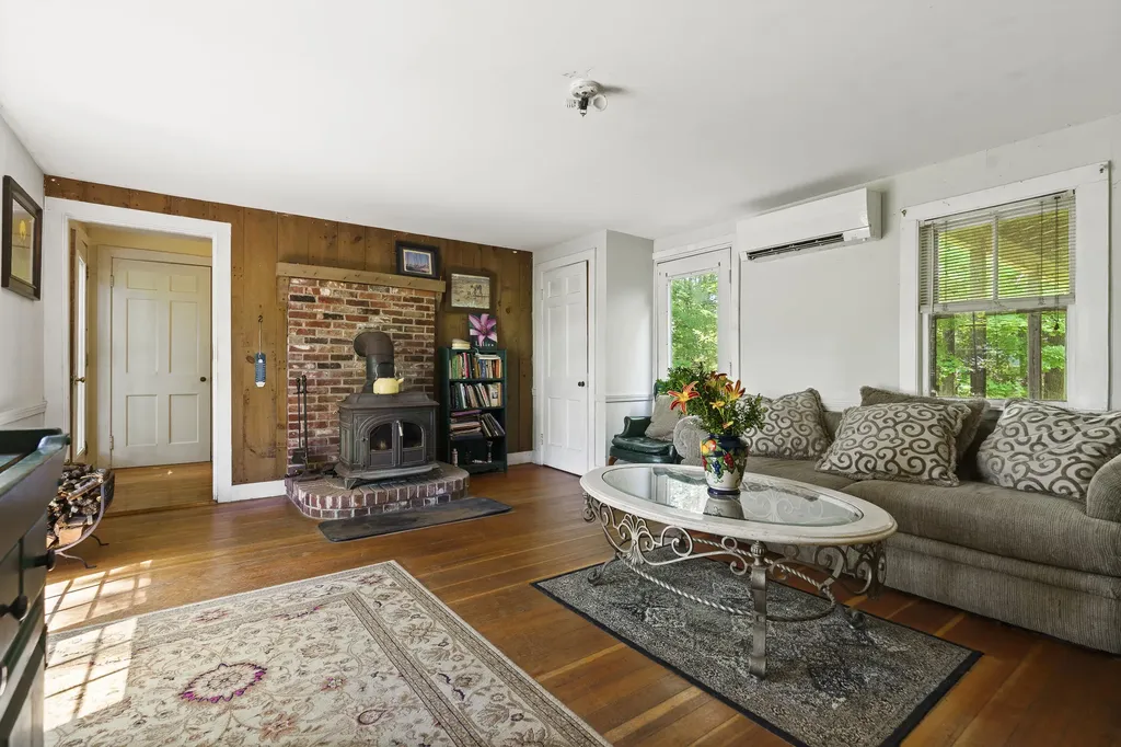 14 Ash Swamp Road Scarborough ME 04074