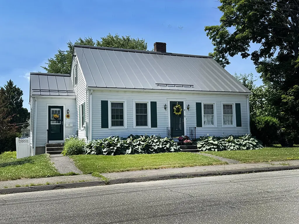 52 Mayflower Road Augusta ME 04330