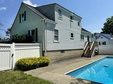 52 Mayflower Road Augusta ME 04330