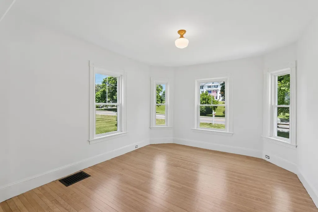 4 Washington Street Bath ME 04530
