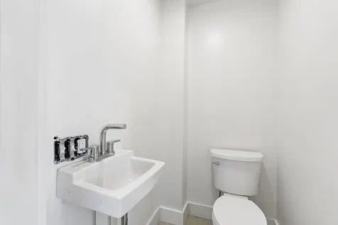 4 Washington Street Bath ME 04530