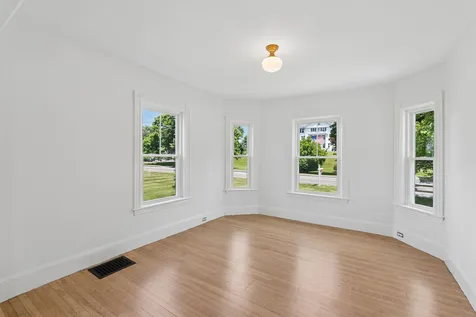 4 Washington Street Bath ME 04530
