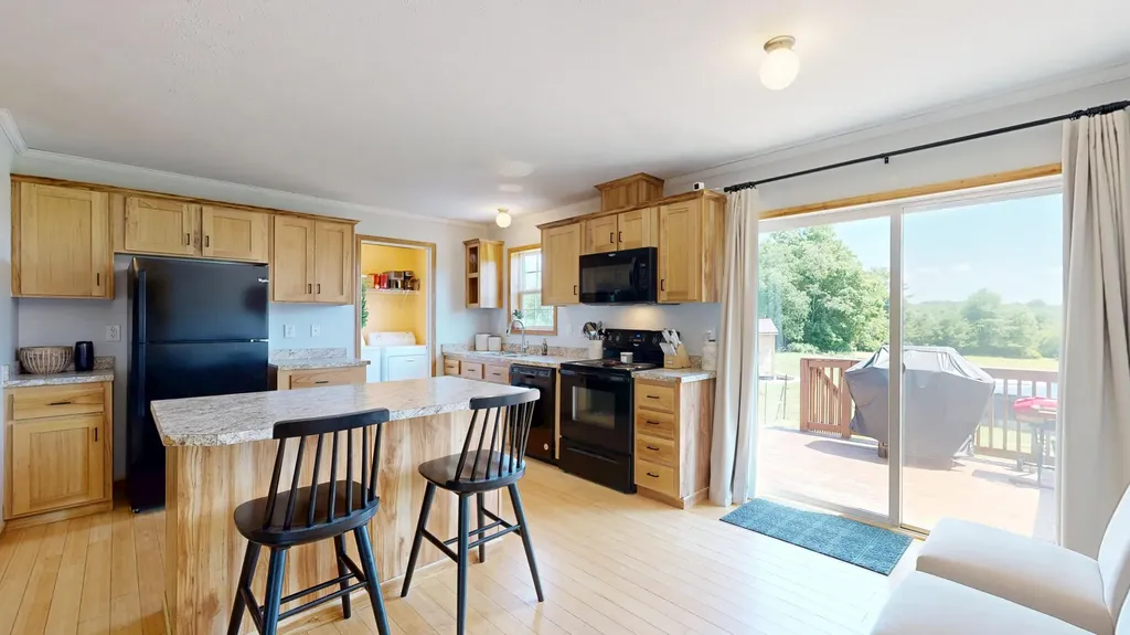 67 Senott Road Whitefield ME 04353
