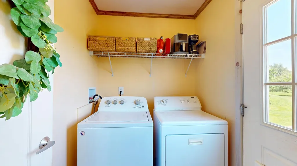 67 Senott Road Whitefield ME 04353