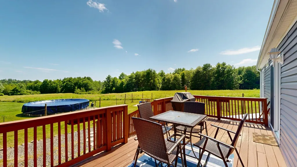 67 Senott Road Whitefield ME 04353