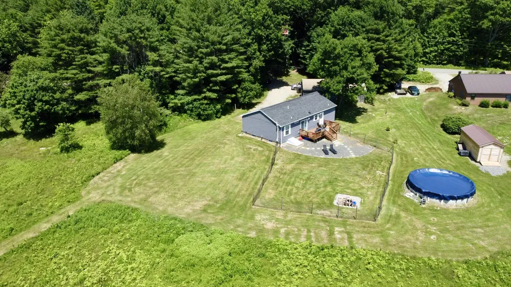67 Senott Road Whitefield ME 04353