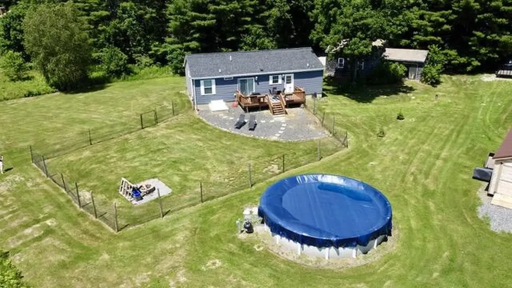 67 Senott Road Whitefield ME 04353