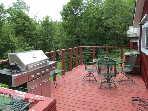101 Thurlow Drive Hartford ME 04220