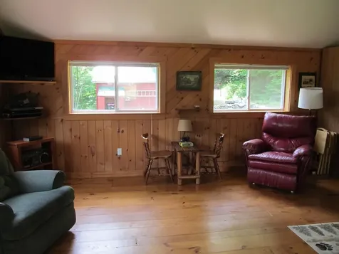 101 Thurlow Drive Hartford ME 04220