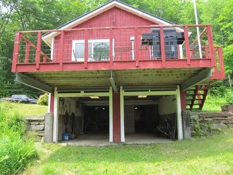 101 Thurlow Drive Hartford ME 04220