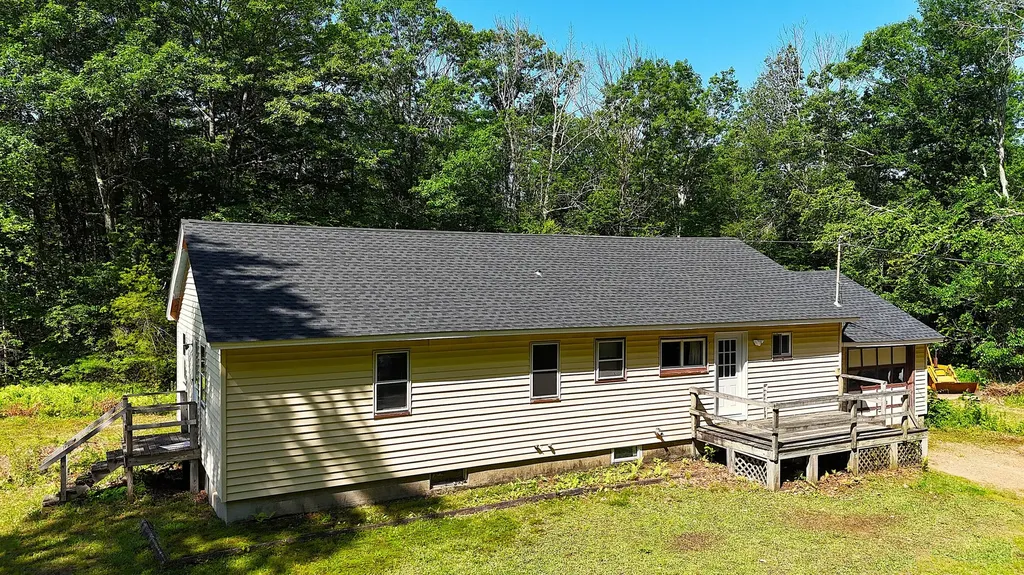 Lebanon ME, 784 Center Road