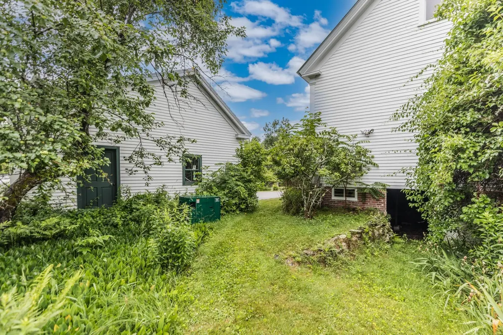 10 Old Sanford Road Berwick ME 03901