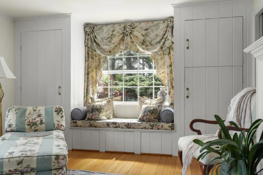 25 Bayberry Lane York ME 03902