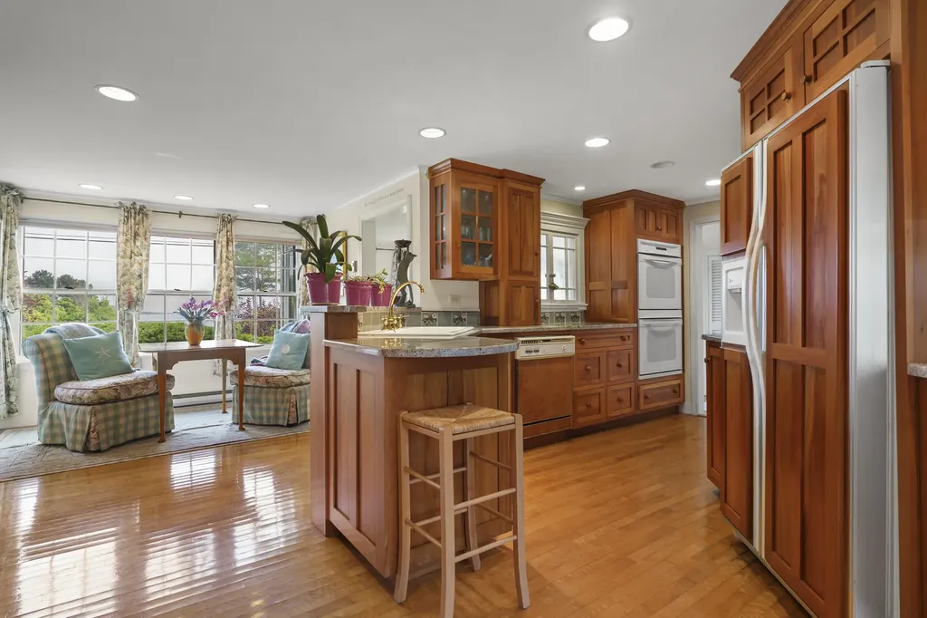 25 Bayberry Lane York ME 03902