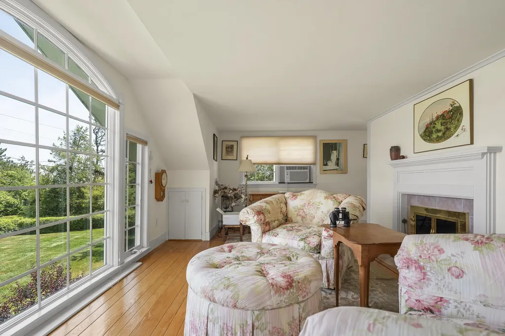 25 Bayberry Lane York ME 03902