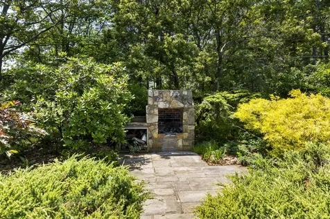25 Bayberry Lane York ME 03902