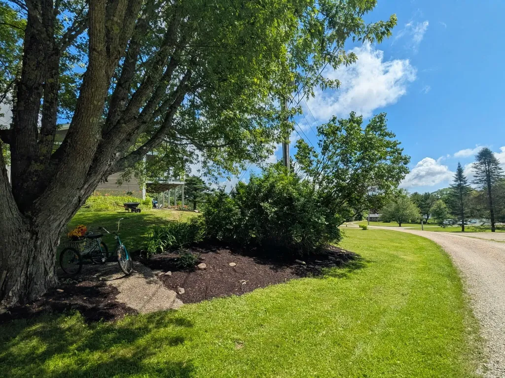 50 Meadow Lane Cushing ME 04563