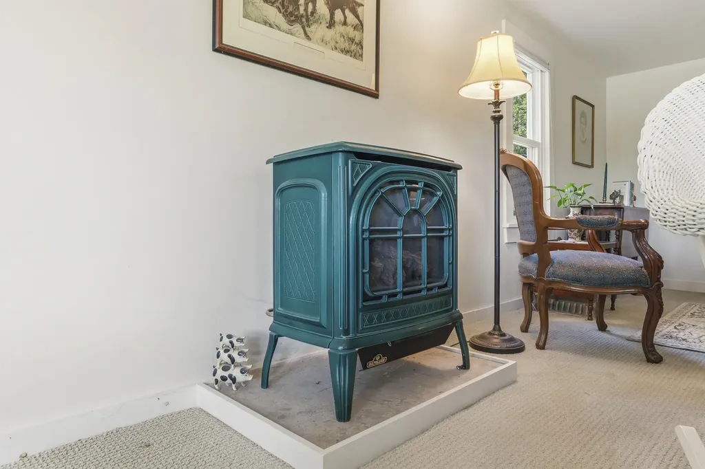 761 Gardiner Road Wiscasset ME 04578