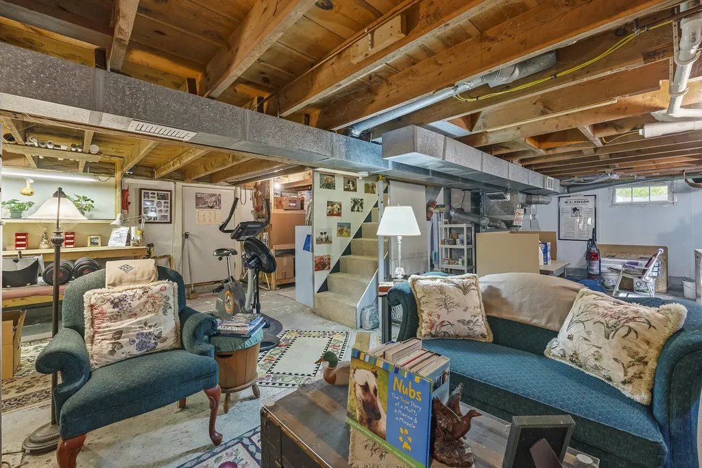 761 Gardiner Road Wiscasset ME 04578