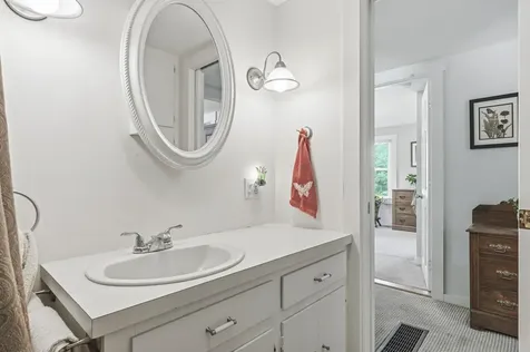 761 Gardiner Road Wiscasset ME 04578