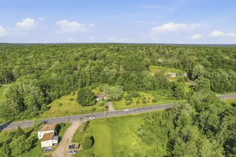 761 Gardiner Road Wiscasset ME 04578