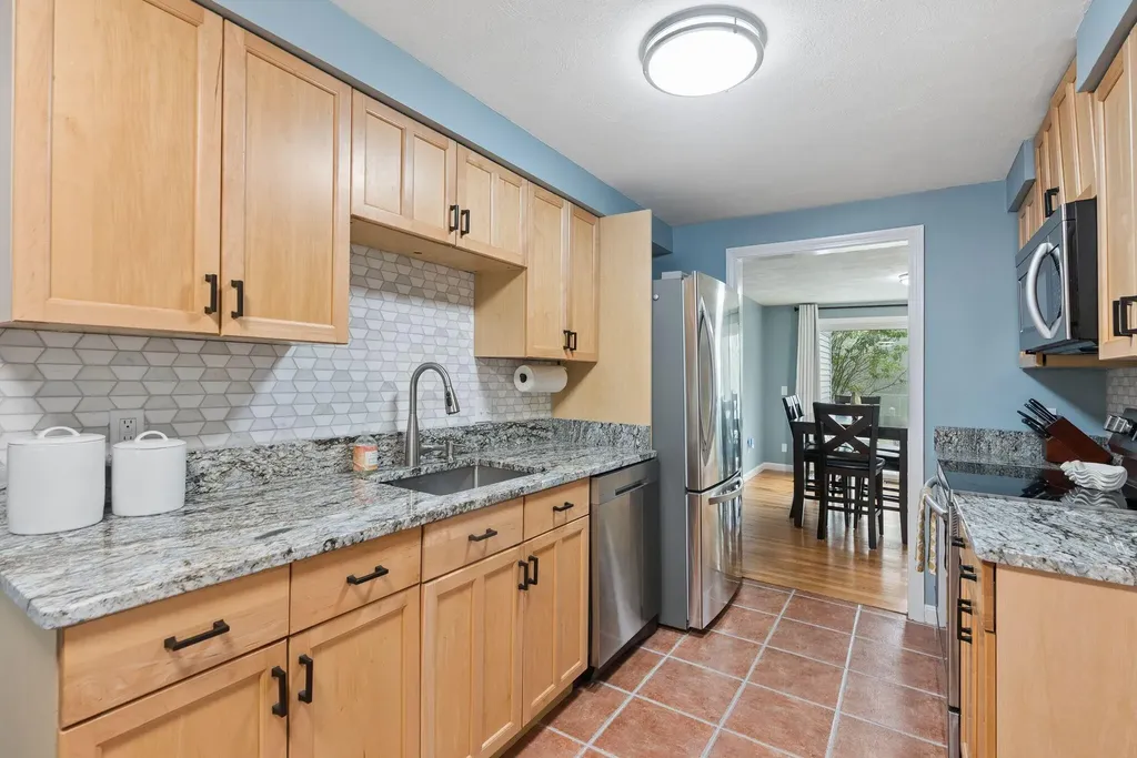22 Black Point Road Scarborough ME 04074
