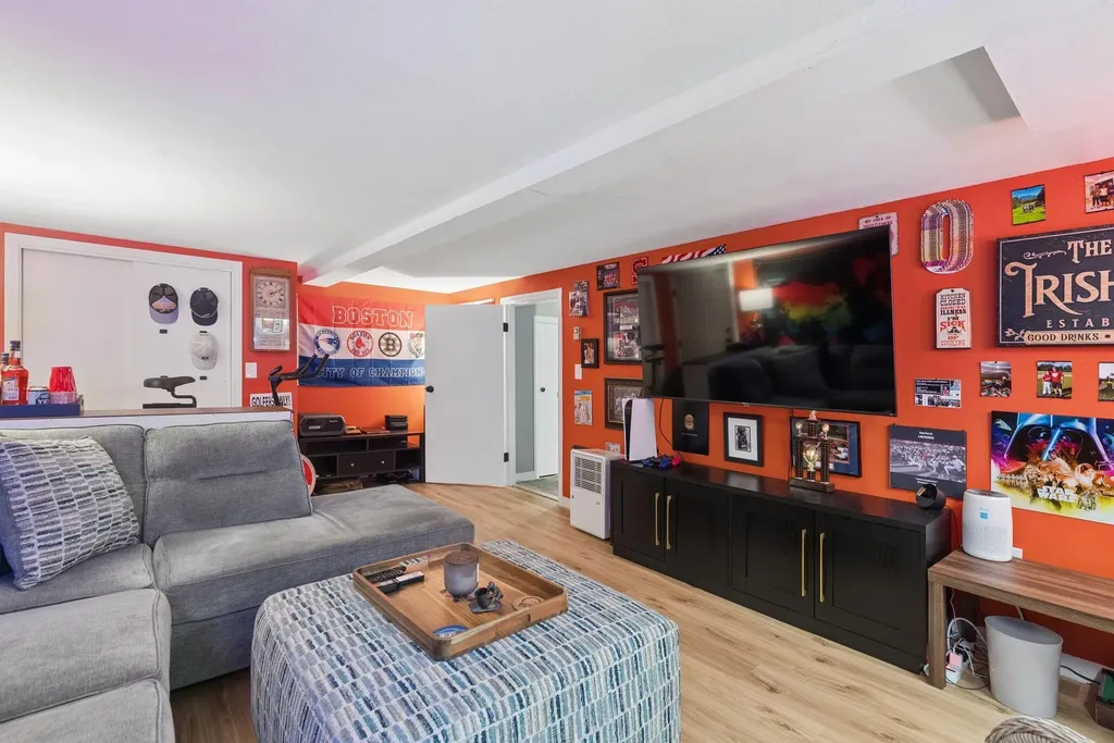 22 Black Point Road Scarborough ME 04074
