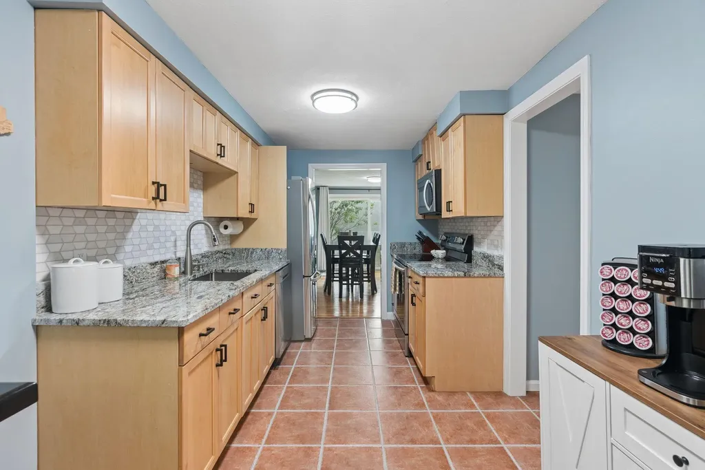 22 Black Point Road Scarborough ME 04074