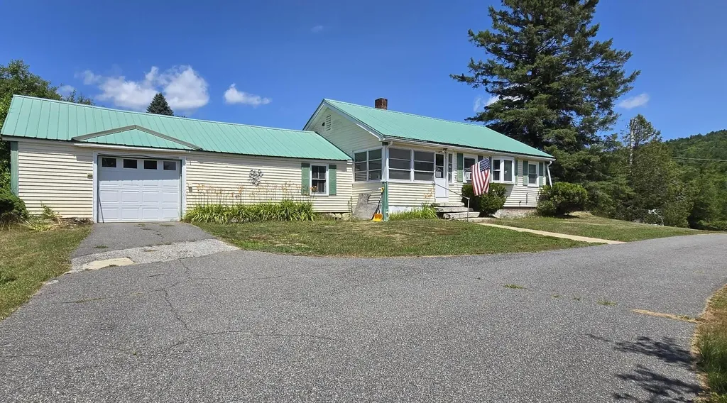 96 Highland Terrace Mexico ME 04257