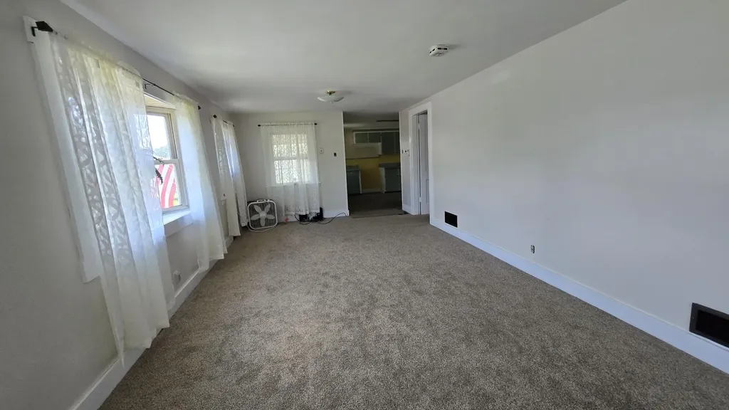 96 Highland Terrace Mexico ME 04257