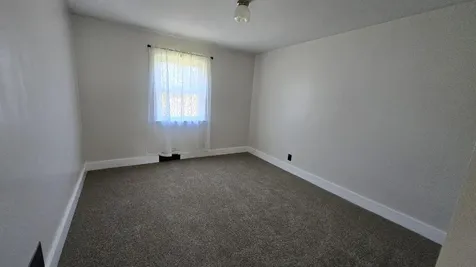 96 Highland Terrace Mexico ME 04257