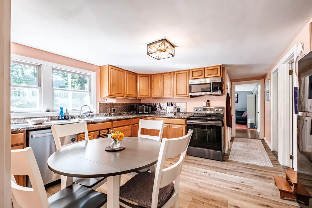 110 Narragansett Street Gorham ME 04038
