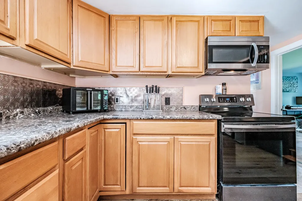 110 Narragansett Street Gorham ME 04038
