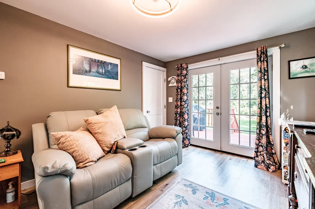 110 Narragansett Street Gorham ME 04038
