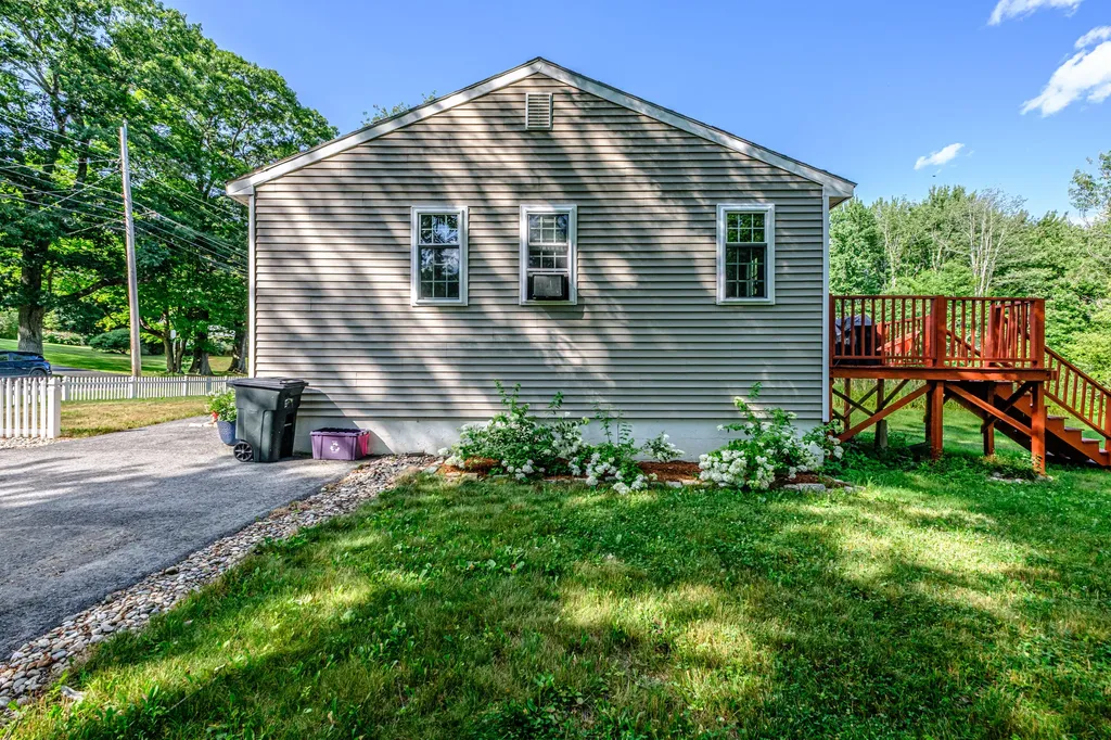 110 Narragansett Street Gorham ME 04038